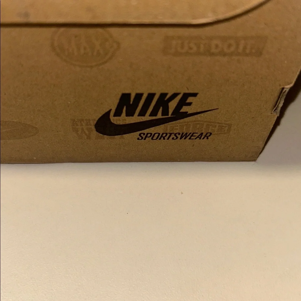 “NEW! RARE…”NIKE” Black Gladiateur II Sneaker/Sandals ♥️ - Picture 7 of 7